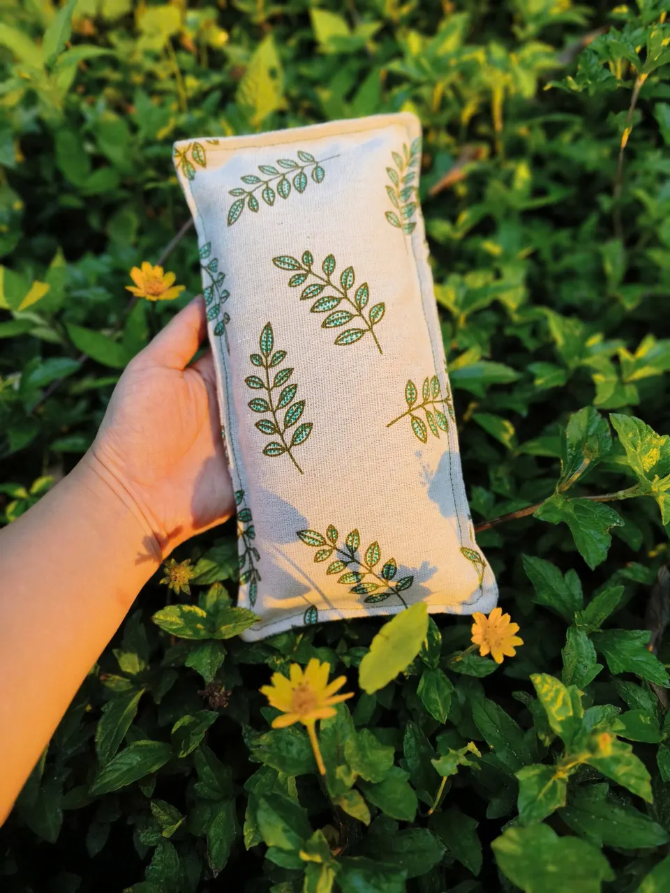 Gối An Cát Chẩm vỏ vải họa tiết lá